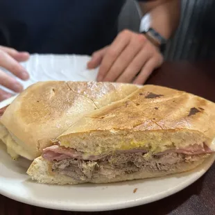 a sandwich on a plate