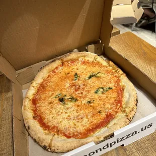 Cheese pizza