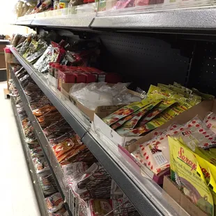 the shelves of a grocery store