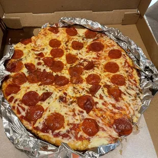 Keto Pepperoni Pizza