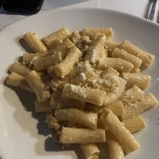 Oh my! Rigatoni and Sausage in Cream Sauce