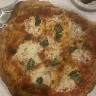 G&apos;s margherita pizza