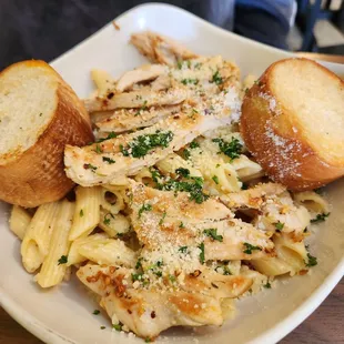 Chicken Alfredo Pasta