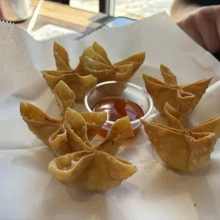 Crab rangoons