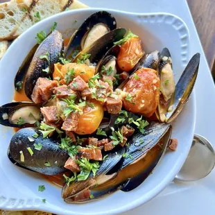 STEAMED MUSSELS