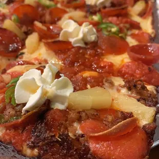 Hot Hawaiian Detroit style with ricotta Jan-2022