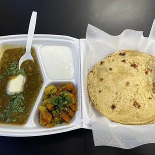 4x Roti with mix veg and dal makhani