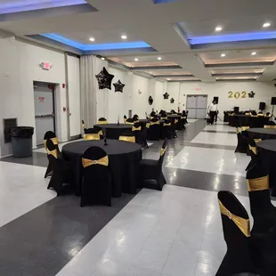 sushi and sashimi, interior