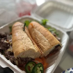 Lemongrass Beef BAHN Mi