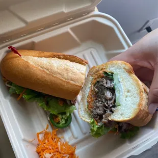 Steak Bahn Mi