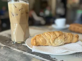 Veskolini Cafe