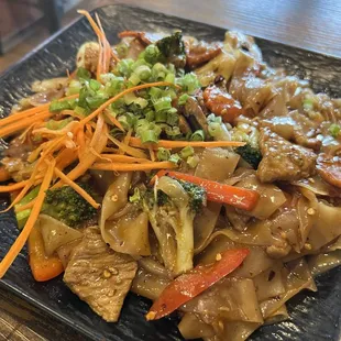 Pork Drunken Noodles ($15.50)