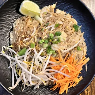 Street pad thai