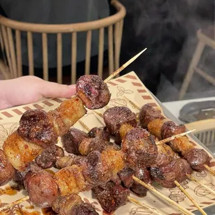 烤羊腰Charcoal-Grilled Lamb Kidney