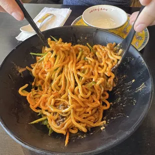 Dan Dan Noodle