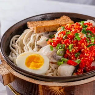 food, ramen and noodles