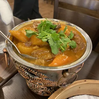 Claypot Tomato Beef Stew