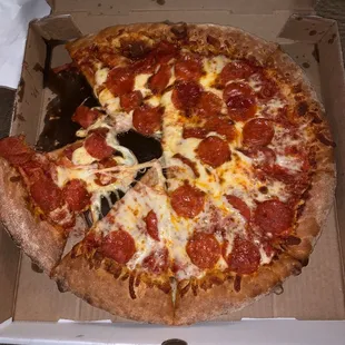 Words can&apos;t express how cheesy this pizza is it is so good