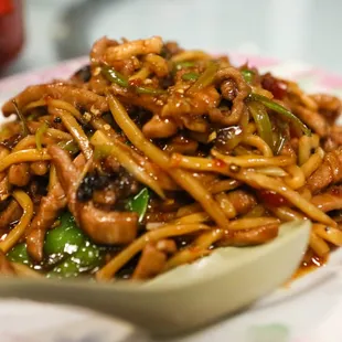 Shredded pork with garlic sauce