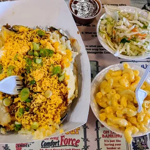 Baked potato with chopped beef + side Mac and cheese and coleslaw