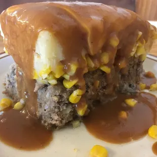 Shepherd&apos;s Pie Thurs Special (more like meatloaf)