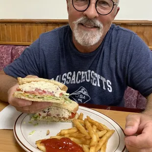 Cranberry chicken salad was delicious!!!