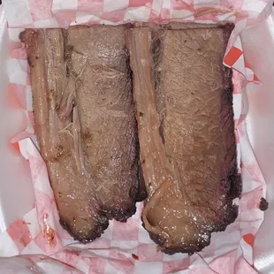 Moist brisket. Just ordered 1/4 pound. I wanted to taste it. Very good.