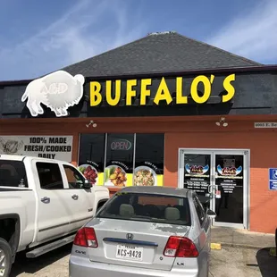 the outside of a restaurant