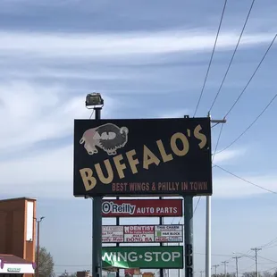 a buffalo's sign in a parking lot