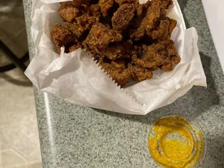 Tunis Seafood & Wings