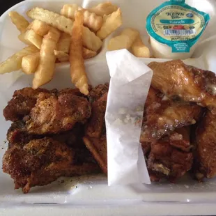 Lemon Pepper &amp; Garlic Parmesan wings with Fries