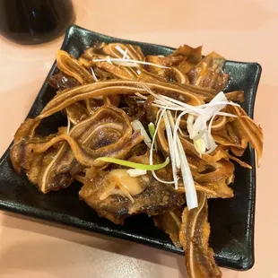 麻辣耳絲 MA LA ER SI