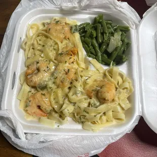 Shrimp Alfredo pasta and green beans