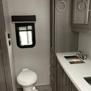 2021 Keystone Montana Interior