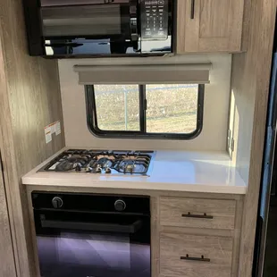 2021 Heritage Glen 34RL Elite Series Interior