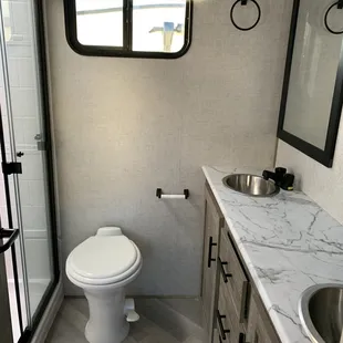 2021 Heritage Glen 34RL Elite Series Interior