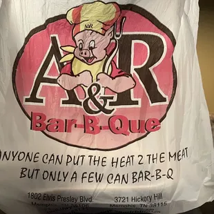 Anyone can put the heat to the meat, but only a few can bar-b-q!  I dig it!