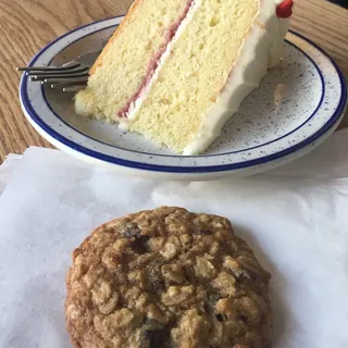 Oatmeal Raisin Cookie