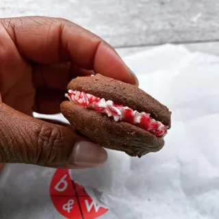 Ginger Molasses Cookie Sammie