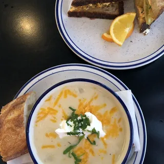 Fried Green Tomato Sandwich