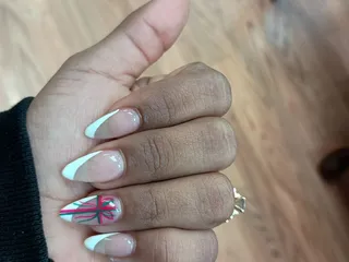 U & I Nails