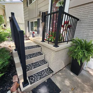 the steps leading up to the front door