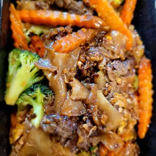 Pad see ew with beef