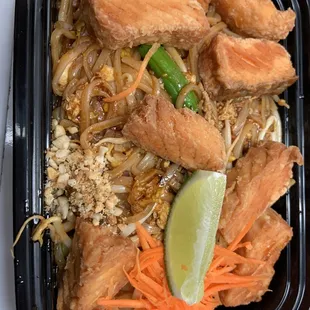 Pad Thai with Salmon