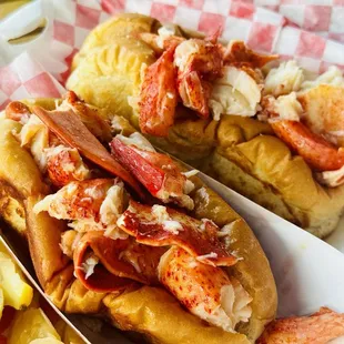 Lobster roll