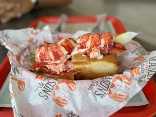 Mason's Famous Lobster Rolls - Atlantic Avenue