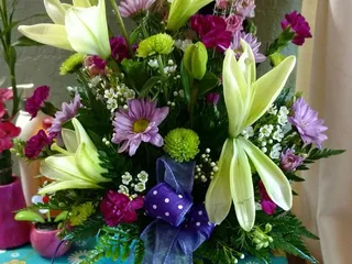 All Season's Floral & Gifts