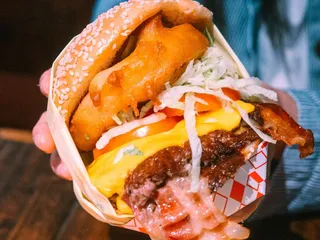 Cal's Fried Chicken & Burgers