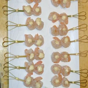 Scared shrimp with remoulade sauce