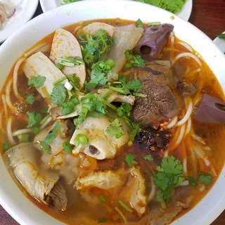 13. Bun Bo Hue (Hue-style Noodle Soup)